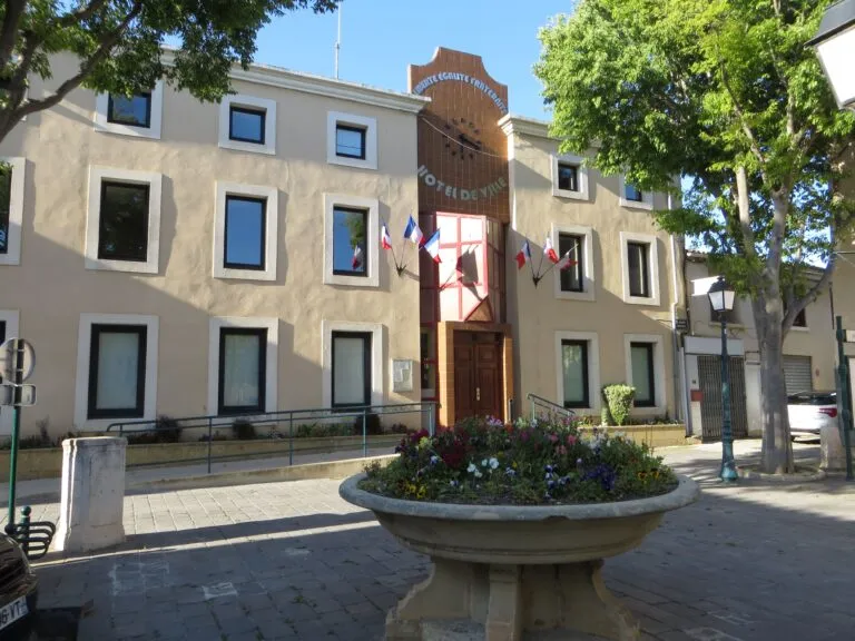 La Fare-les-Oliviers (13580)